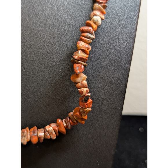 Vintage Brownish Red Gemstone Chip Bead 34" Strand Necklace - Picture 4 of 7
